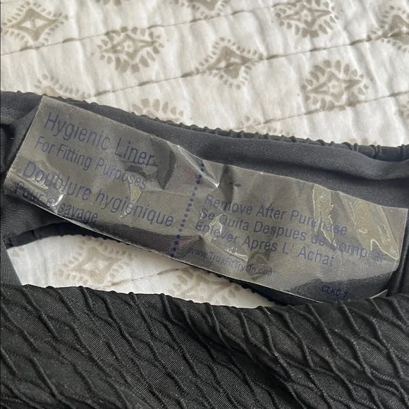 NWT Victoria's Secret Black Textured Cutout One-Piece Swimsuit - Picture 5 of 6